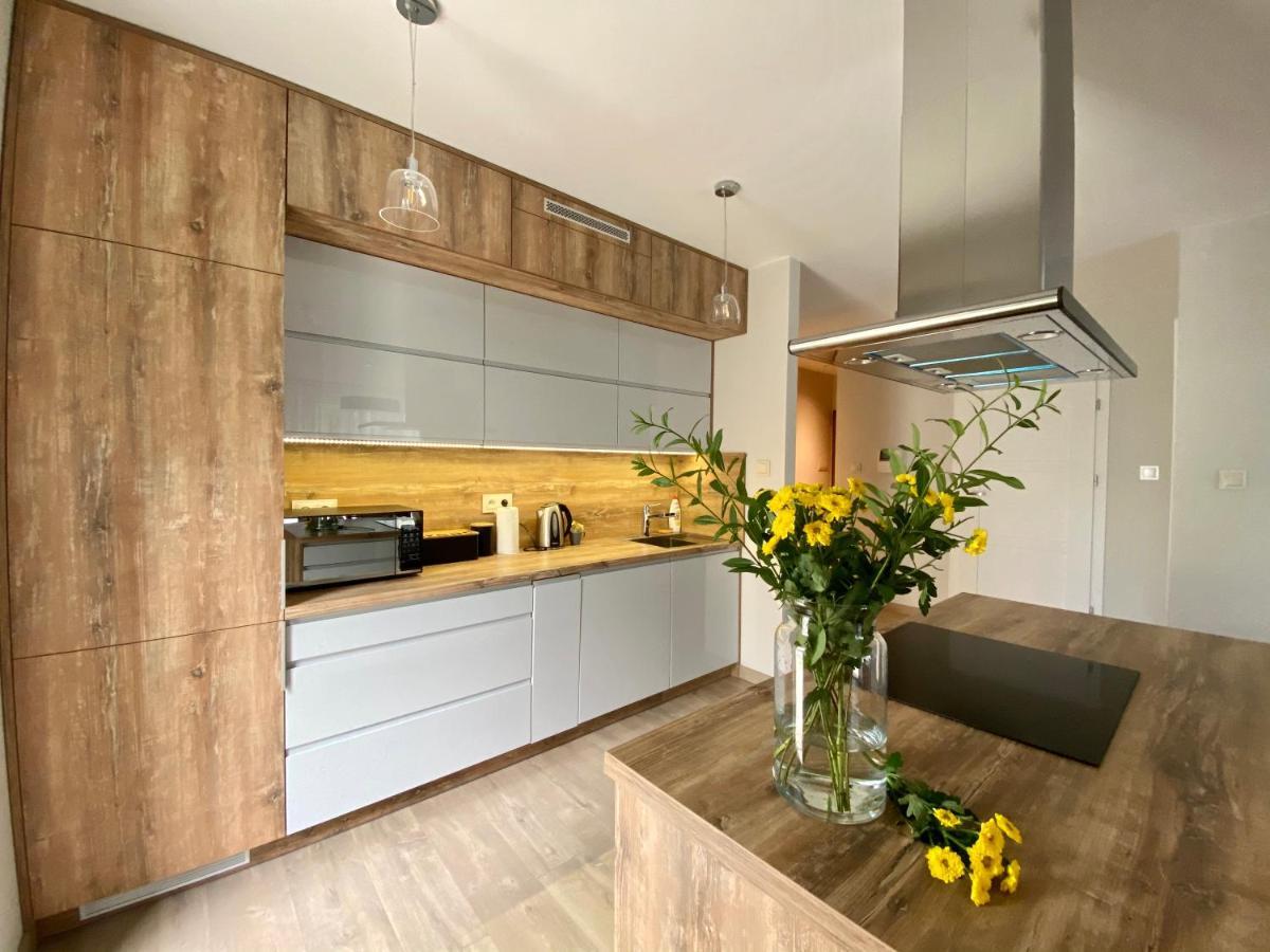 Aravel Suites Breslavia Esterno foto
